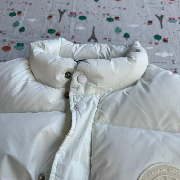 White Canada Goose Freestyle Vest Womens - Picture 3 of 14